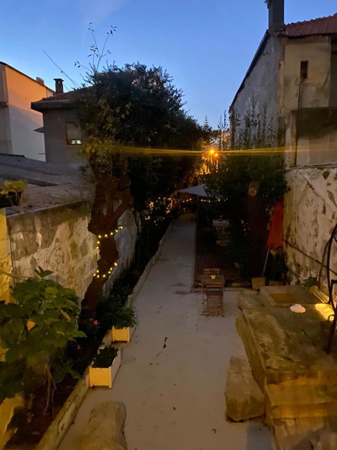 The Yellow House Porto Luaran gambar